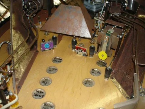 Whitewood - Obverse Detail