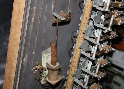 Left Flipper Assembly*