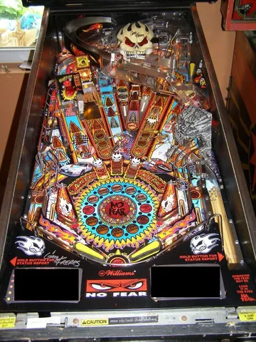 Playfield with Yellow Skull*