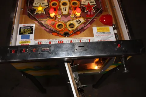 Lockdown Bar with Player Buttons*