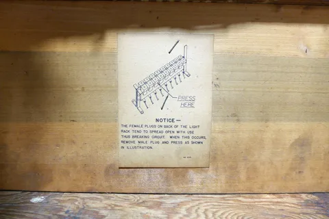 Inside Backbox - Detail*