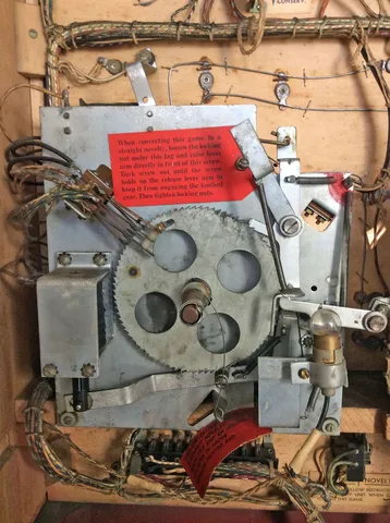 Inside Backbox - Detail
