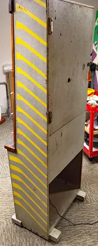 Cabinet - Right*