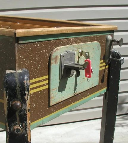 Cabinet - Front