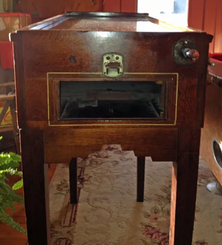 Cabinet - Front*