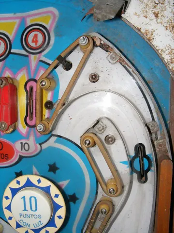 Stripped Playfield - Detail