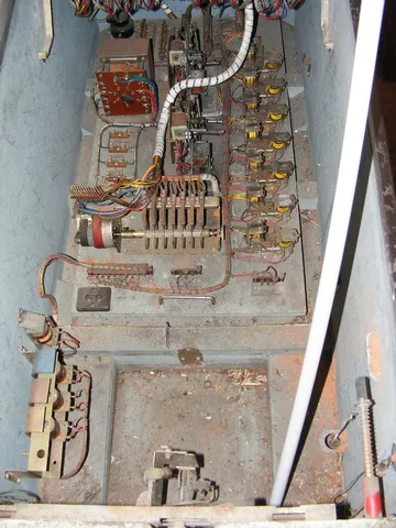 Inside Cabinet