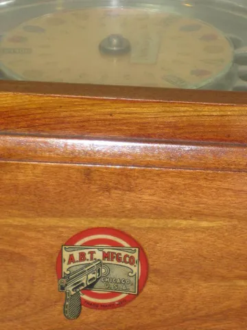 Cabinet - Detail*