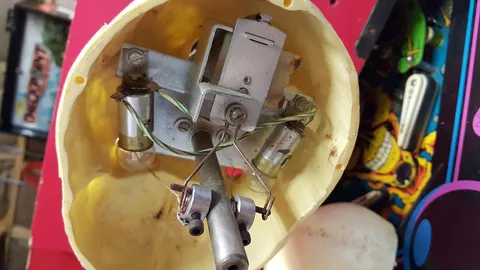 Skull Topper - Internal View