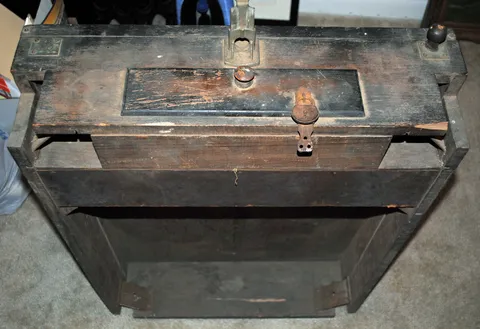 Cabinet - Front