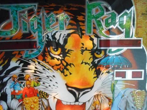 Backglass - Detail