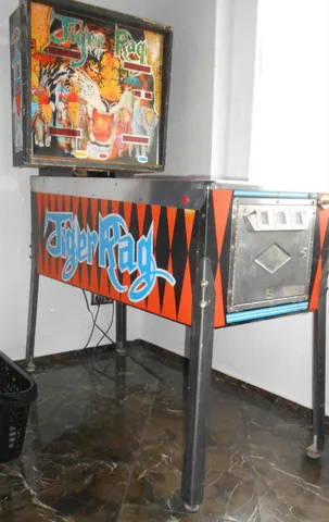Cabinet - Left