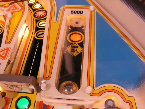 Messenger Ball with Extra Ball Lit