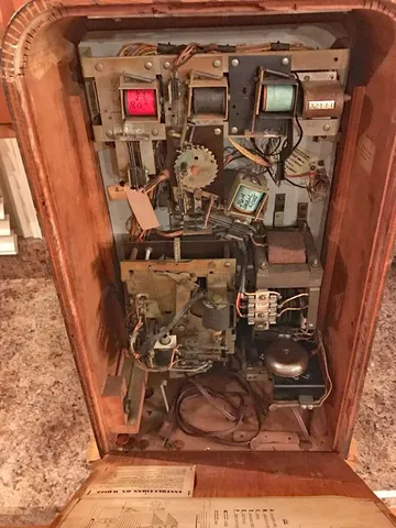 Inside Cabinet