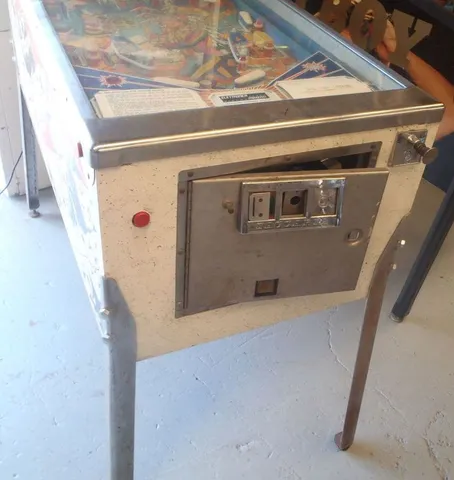 Cabinet - Front