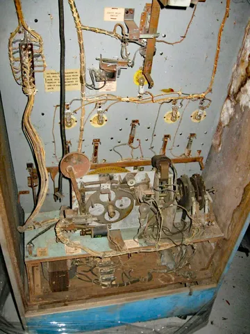 Inside Cabinet