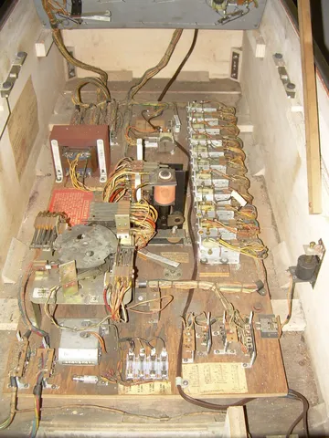 Inside Cabinet*