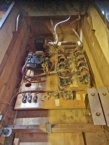 Inside Cabinet