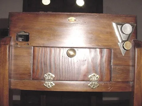 Cabinet - Front