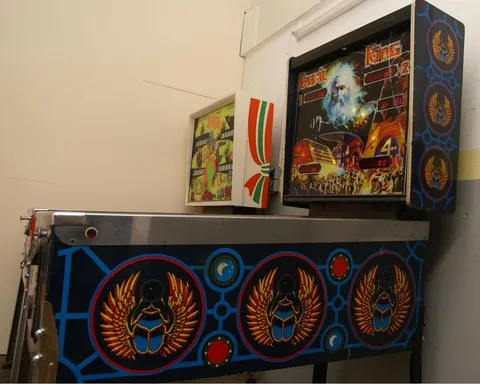 Cabinet - Right