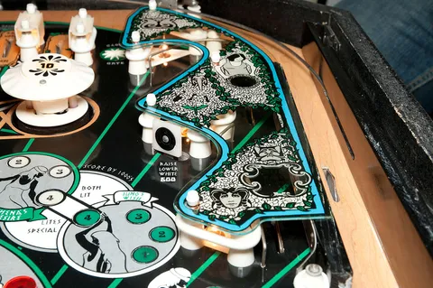 Playfield - Detail