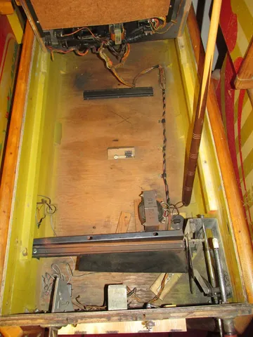 Inside Backbox - Detail*