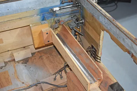 Inside Cabinet - Ball Trough*