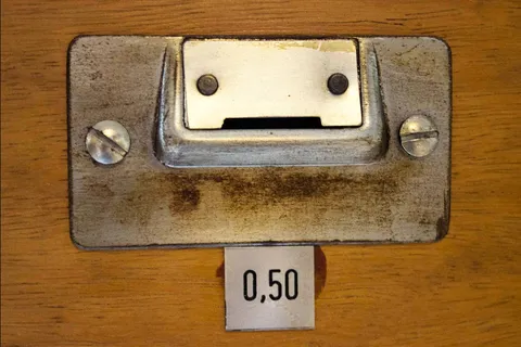 Coin Slot