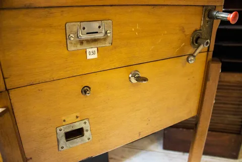 Cabinet - Front
