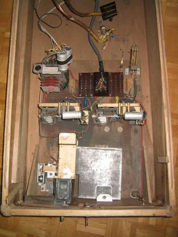 Inside Cabinet