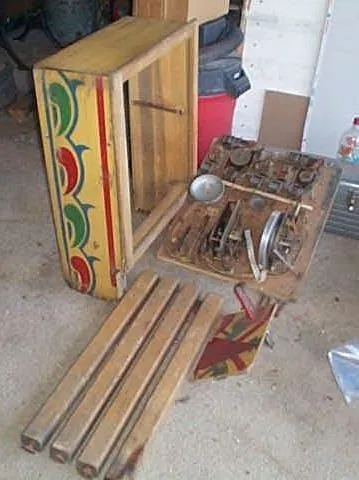 Backbox, Legs