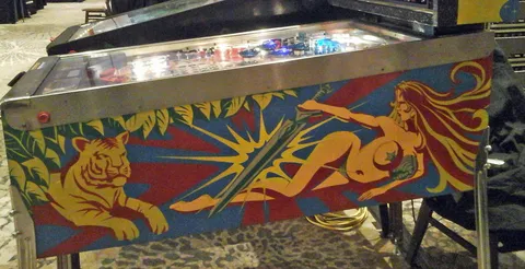 Cabinet - Right