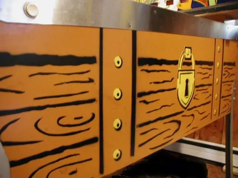 Cabinet - Right