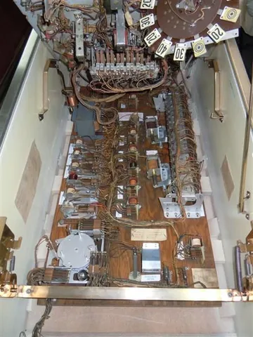Inside Cabinet