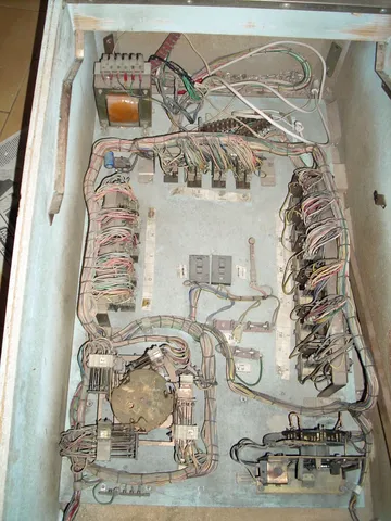 Inside Cabinet
