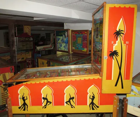 Cabinet - Right*
