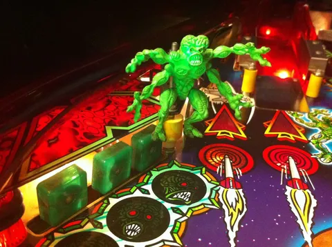 Playfield - Detail