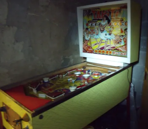 Cabinet - Right