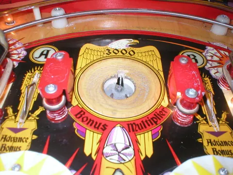 Kick-Out Saucer