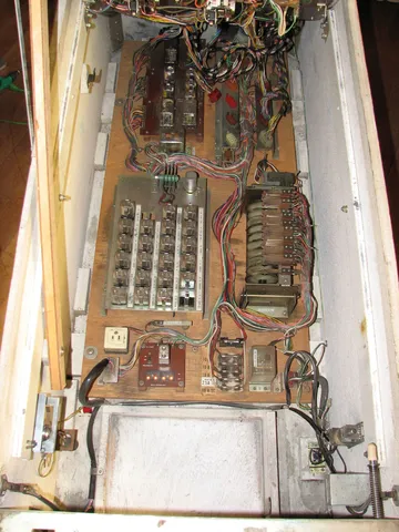 Inside Cabinet*