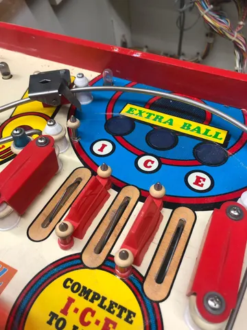 Playfield - Detail
