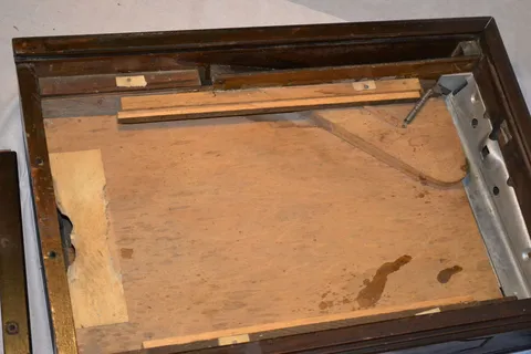 Inside Cabinet*