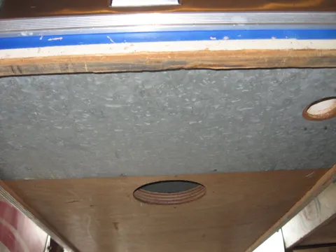 Sample Game - Speaker Hole*