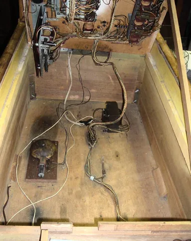 Inside Cabinet