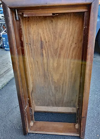 Inside Cabinet
