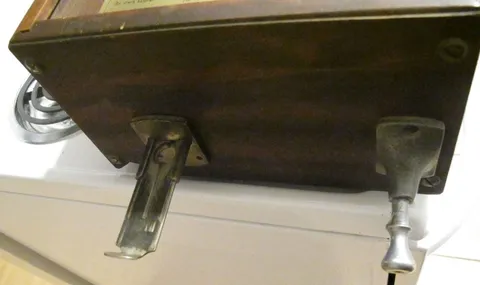 Cabinet - Front