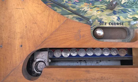 Playfield - Coin Escalator