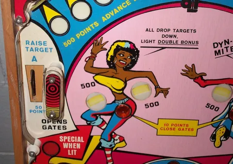 Playfield - Detail