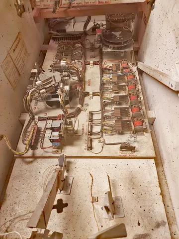 Inside Cabinet