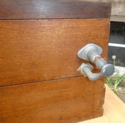 Ball Lift and Shooter Knobs*